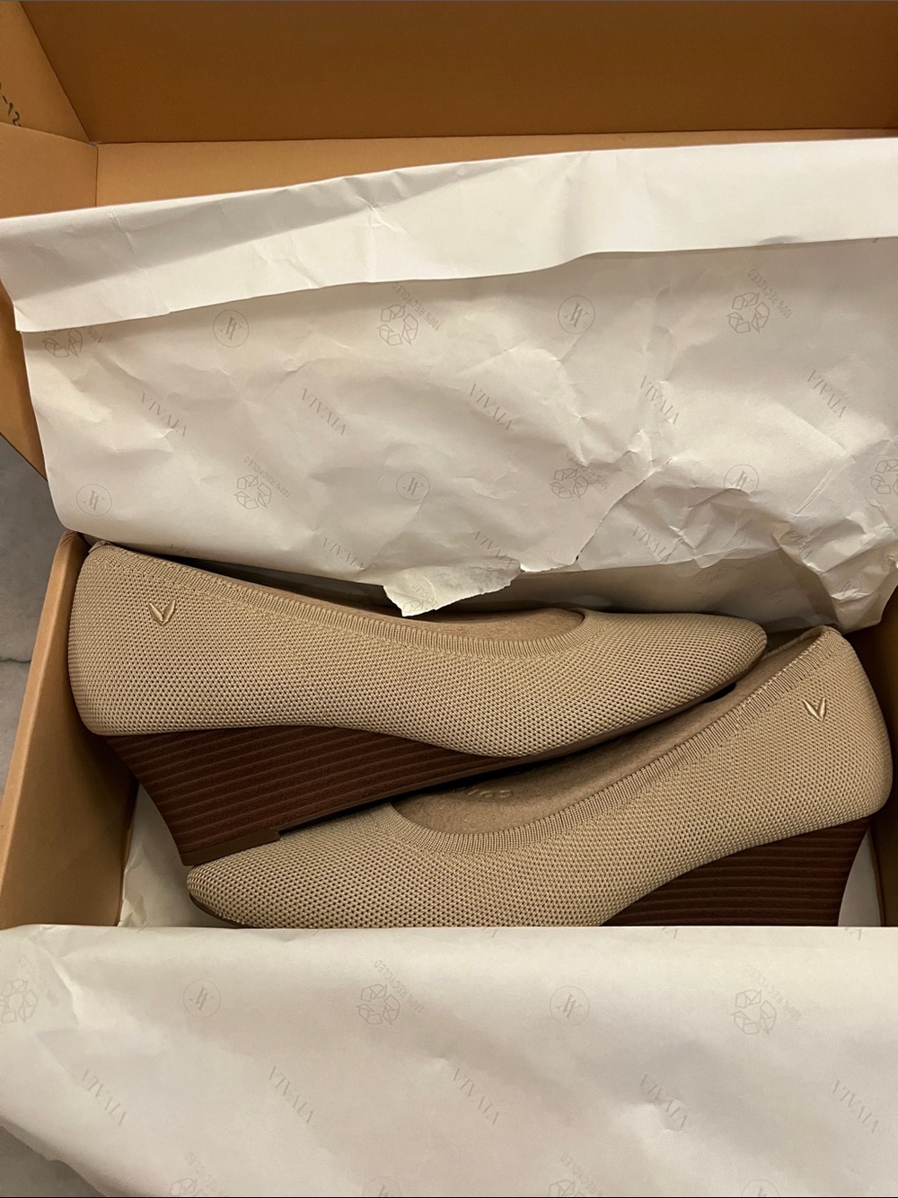Vivaia Tamia Wedge - Almond